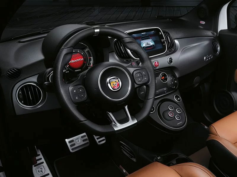 Nuova Abarth 595C da Spazio ad Alba e Bra